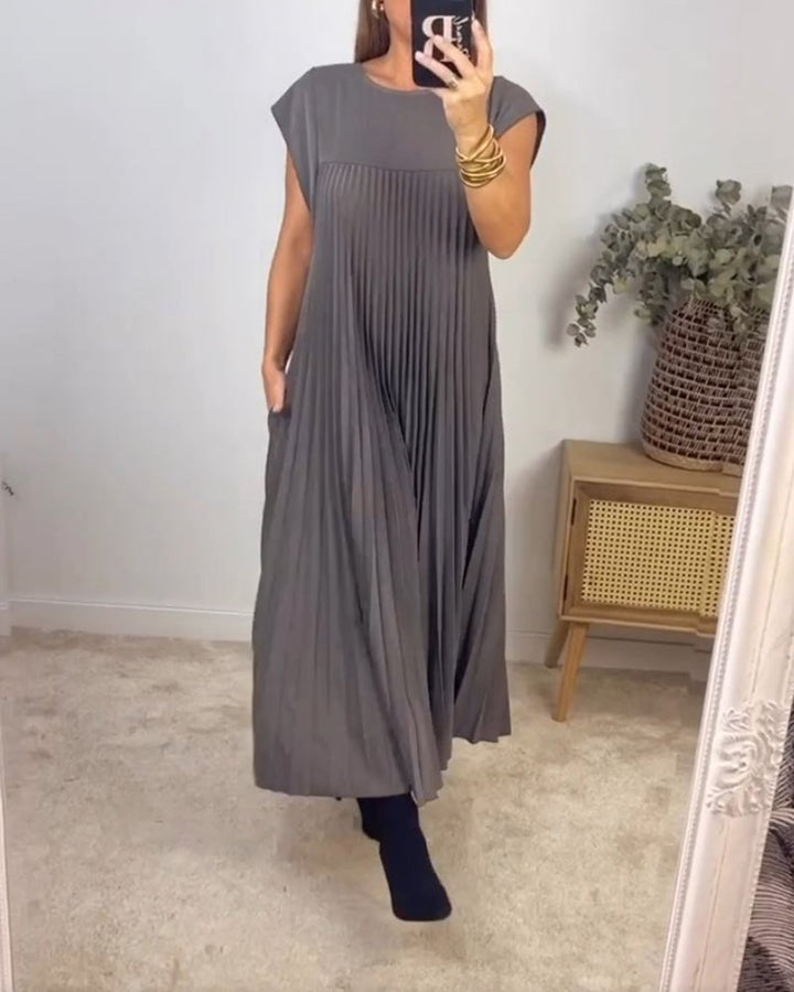 Claire - Elegant Pleated Spliced Maxi Dress
