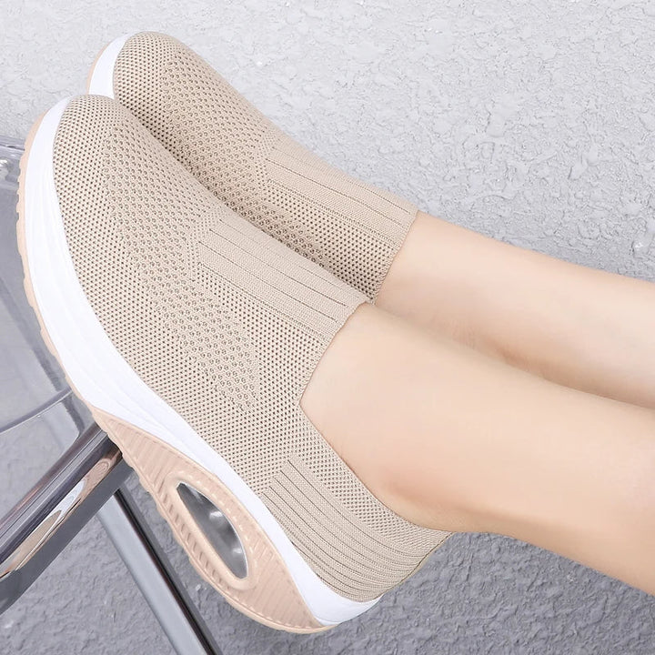 Emberlyn - Comfortable Mesh Orthopedic Sneakers
