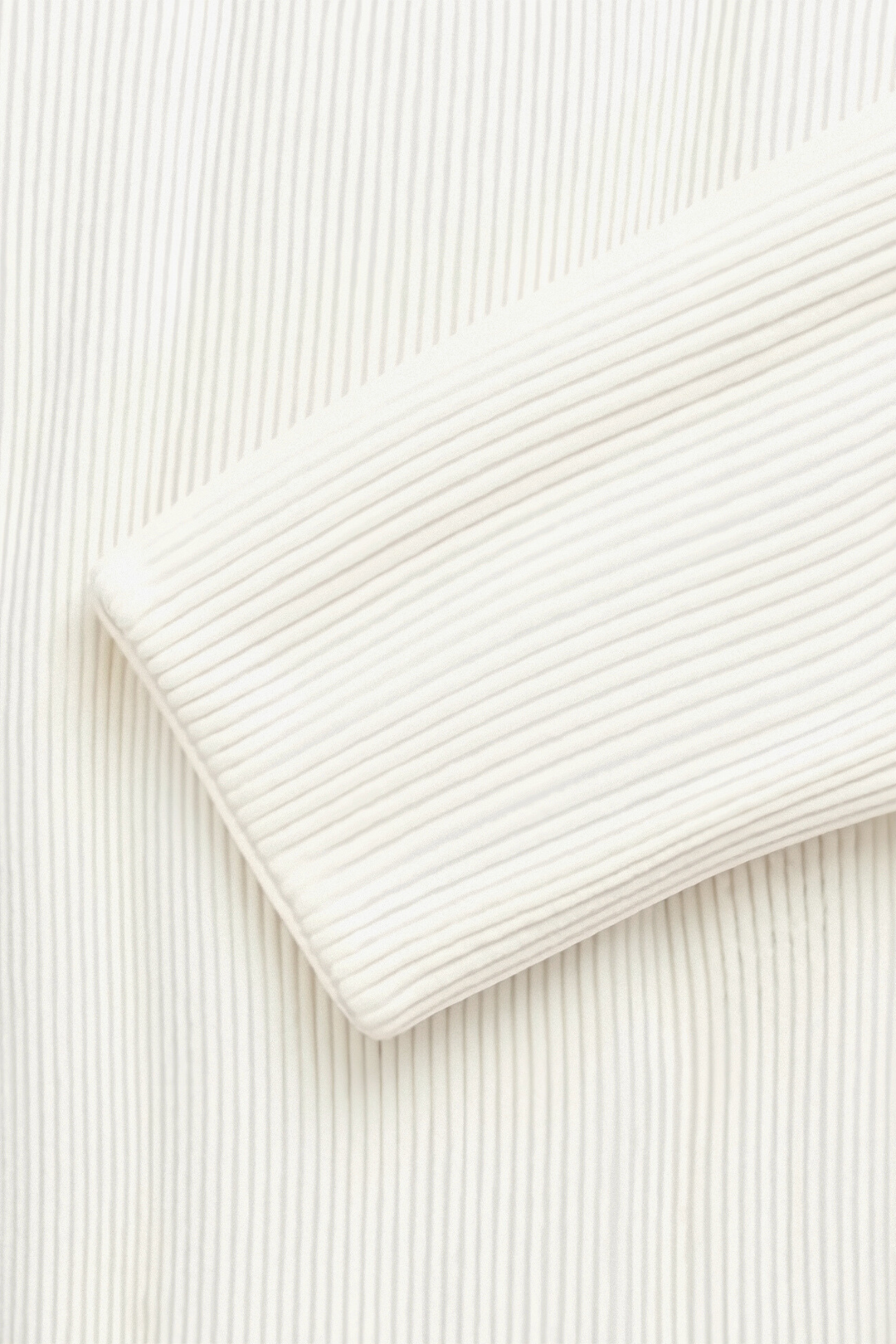 NOBA Solid Knitted Crew Neck Cardigan