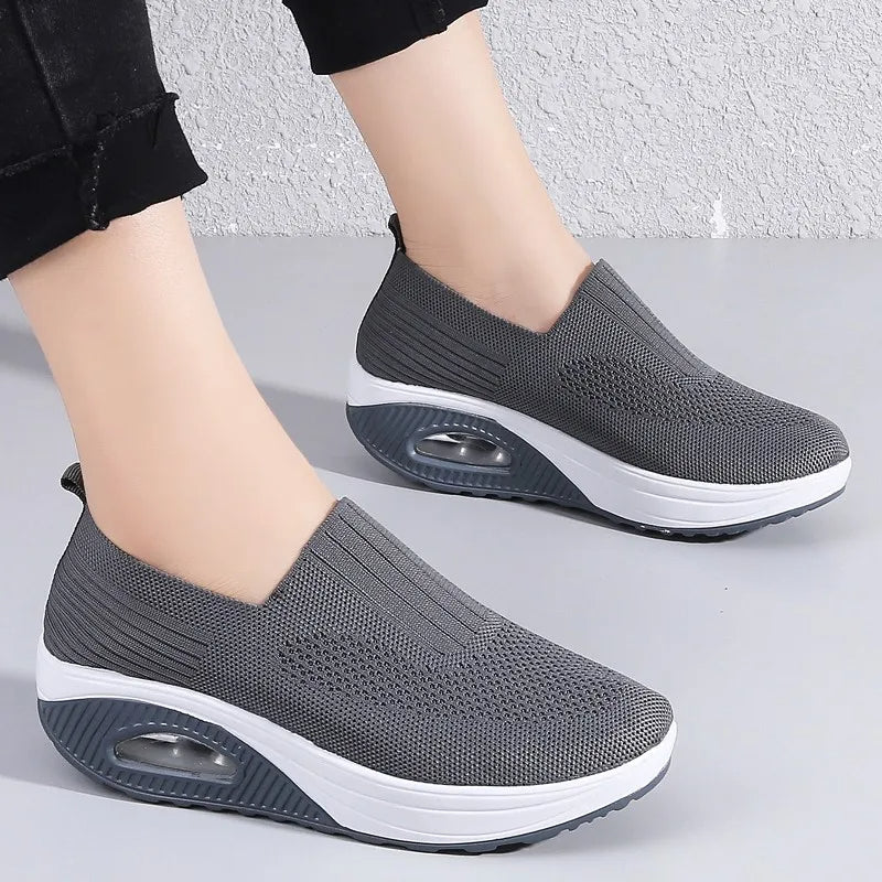 Emberlyn - Comfortable Mesh Orthopedic Sneakers