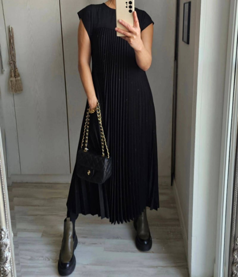 Claire - Elegant Pleated Spliced Maxi Dress
