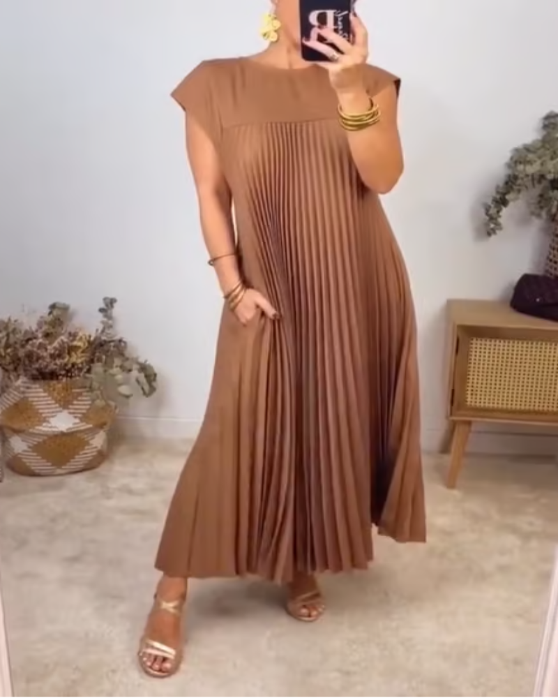 Claire - Elegant Pleated Spliced Maxi Dress