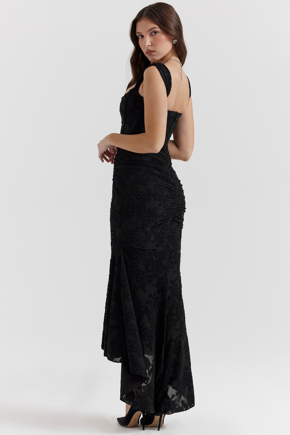 Dove - Elegant Slim Cut Lace Maxi Dress